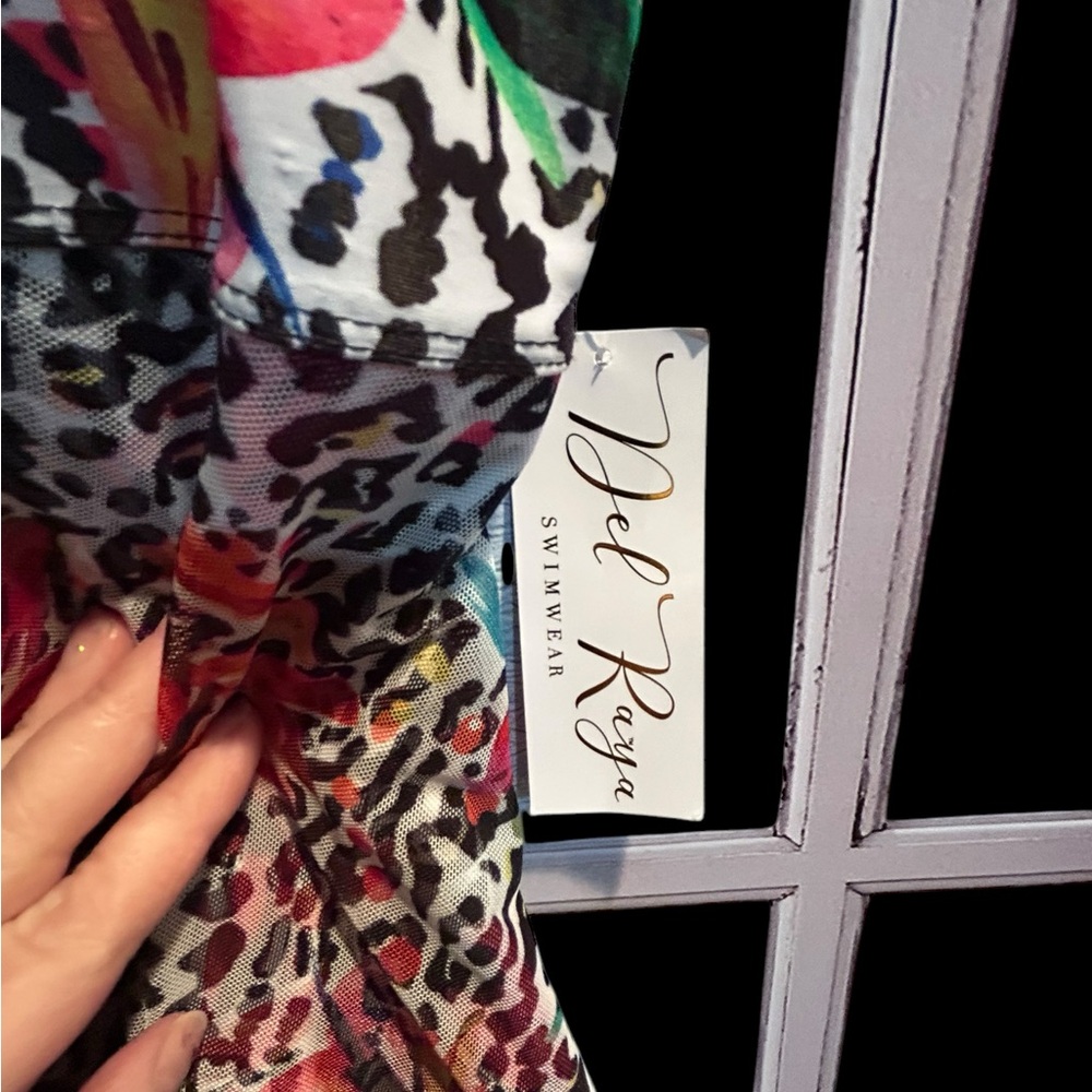 Del Raya 12 NWT Swimsuit - Picture 5 of 5